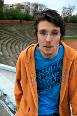 Bas